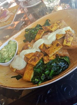 Tofu Benedict with spinach and avo at Lemonwood Eatery in Okato