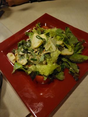 Salad with nuts and apple at Ulis Schlemmertreff in Baden Baden