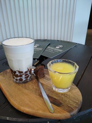  at Julia's in Kortrijk