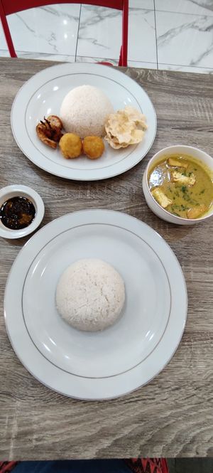 Lunch at Buddha Heart Vegan Cuisine in Medan