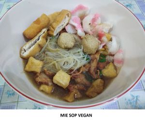 Indonesian Rice Noodles Soup at Buddha Heart Vegan Cuisine in Medan