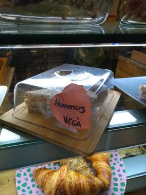 Vegan hummus sandwich at Magrana in Berga