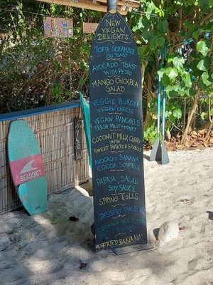  at Flow Beach Cafe. - Seaddict in Koh Samet