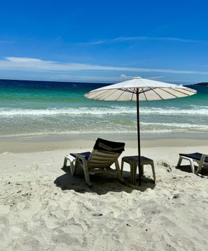   at Flow Beach Cafe. - Seaddict in Koh Samet