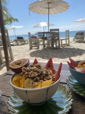   at Flow Beach Cafe. - Seaddict in Koh Samet