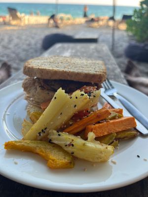  at Flow Beach Cafe. - Seaddict in Koh Samet