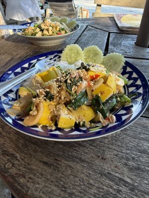 Rice with basil and Tofu  at Flow Beach Cafe. - Seaddict in Koh Samet