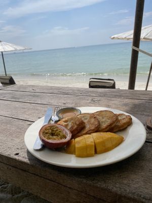 Pancakes with mango and passion fruit  at Flow Beach Cafe. - Seaddict in Koh Samet