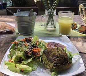 hamburguesa  at Cafetería Tambien in Puebla