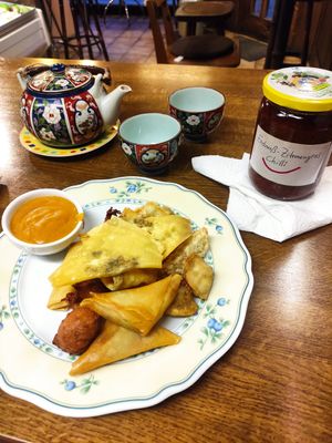 Mixed starter plate at Jade-Imbiss in Dusseldorf