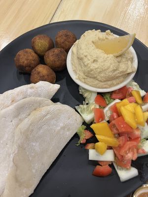   at Le Voyage in Coron