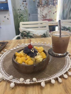   at Le Voyage in Coron