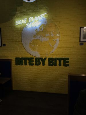 Save planet earth... bite by bite at Swing Kitchen - Georgenstraße in Berlin