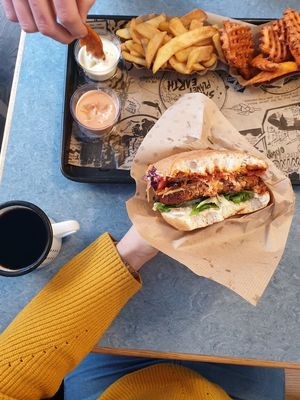 Cheese burger at Swing Kitchen - Georgenstraße in Berlin