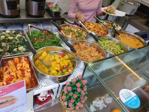 Huge varieties at Ying Garden Vegetarian 颖园素食 in Central Singapore