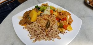 Economy rice at Ying Garden Vegetarian 颖园素食 in Central Singapore