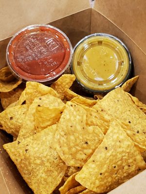 Chips and queso at Nissi Vegan in Austin