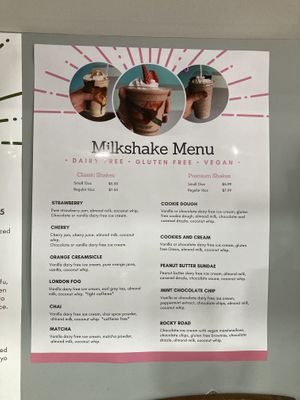 (June 2022)  at Blendz in North Bay