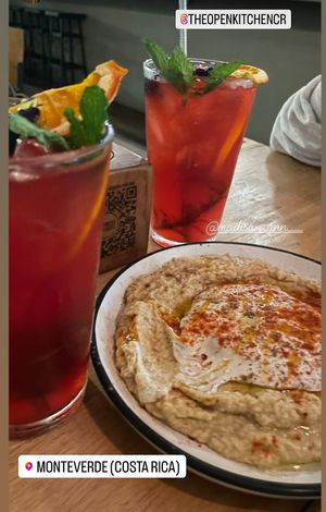 Hummus and iced teas   at The Open Kitchen in Monteverde