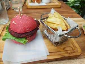Vegan burger, about 8000 colones at The Open Kitchen in Monteverde