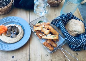 Hummus, yucca fries & bread at The Open Kitchen in Monteverde