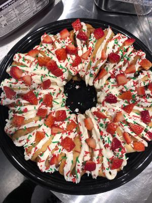 Cinnamon roll wreath cake at Cinnaholic  in Knoxville