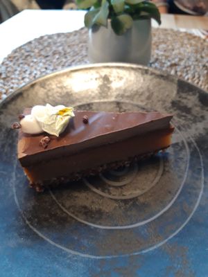 Hazelnut-chocolate raw cake at Woodss in Rovaniemi