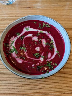 Soupe comme entree at Sixta in Toulouse