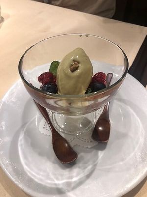 Pistachio and mango ice cream at Effe Terrattoria in Tokyo