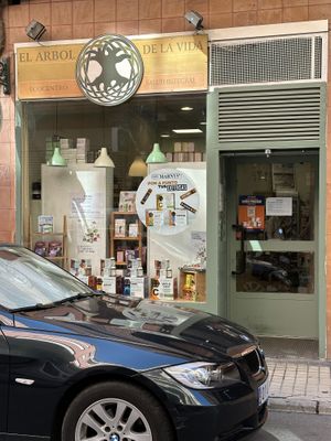 Outside  at El Arbol de la Vida Ecocentro in Zaragoza