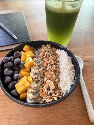 Ajna bowl  at Peace & Bowl in Playa Del Carmen