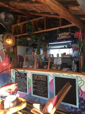 Beachy vibes at Peace & Bowl in Playa Del Carmen