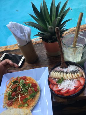 Almuerzo at Peace & Bowl in Playa Del Carmen