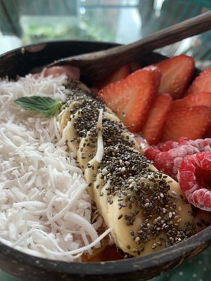 Strawberry bowl at Peace & Bowl in Playa Del Carmen