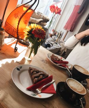 vegan cake and a soy latte at CaféLaden Schwyz in Schwyz