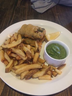 Tofish and chips with minty mushy peas. Yum at The Herbert Kilpin in Nottingham