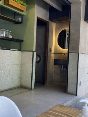 El lugar es bonito   at Semillero in Mexico City