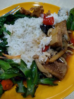 Mix vegetables rice at Vege Story 斋之传说 - Bishan in Central Singapore