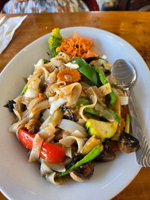 drunken noodles at Thai Cuisine in Key West