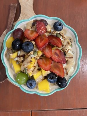 Mixed berry oatmeal   at Every Fresh Bar in Penang