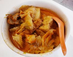 Curry Noodle at Lu Xiang Vegetarian 绿香素食 in Central Singapore