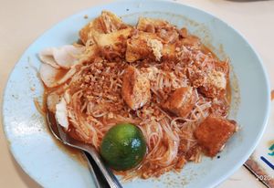 Mee Siam at Lu Xiang Vegetarian 绿香素食 in Central Singapore