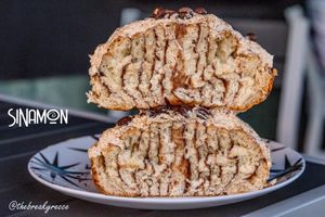 Coffee Sinamon rolls at Sinamon in Mount Lawley