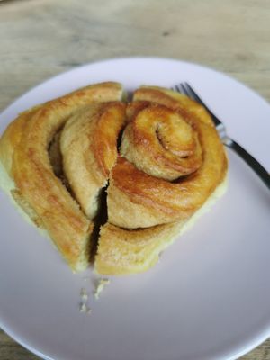 Zimtschnecke (geteilt😄) at Mandala Café & Yoga in Oberstdorf