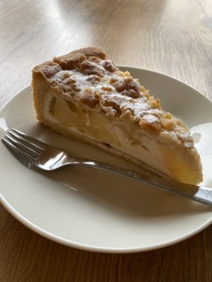 Apfelstreuselkuchen 😍  at Mandala Café & Yoga in Oberstdorf