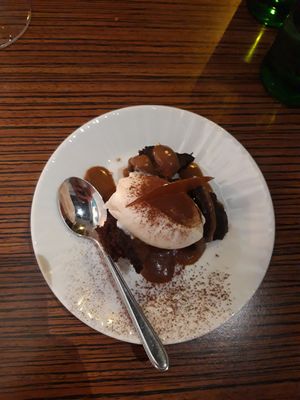 Coffee cake with vegan mascarpone and yoghurt ice cream at Magu in Helsinki