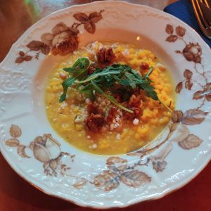 Sitruuna ja sahrami risotto (kuva Nikerabbit) at Magu in Helsinki