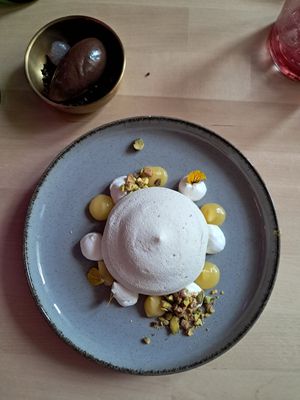 Spring menu 2025 - saffron pavlova at Magu in Helsinki
