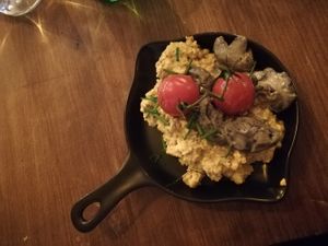 Brunch: tofu scramble, mushrooms and candied tomato at Magu in Helsinki