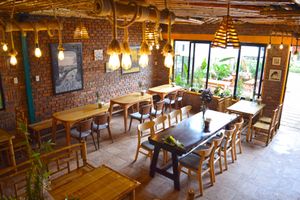 Cozy indoor space with eco-friendly decoration  at Veggie Box in Phong Nha